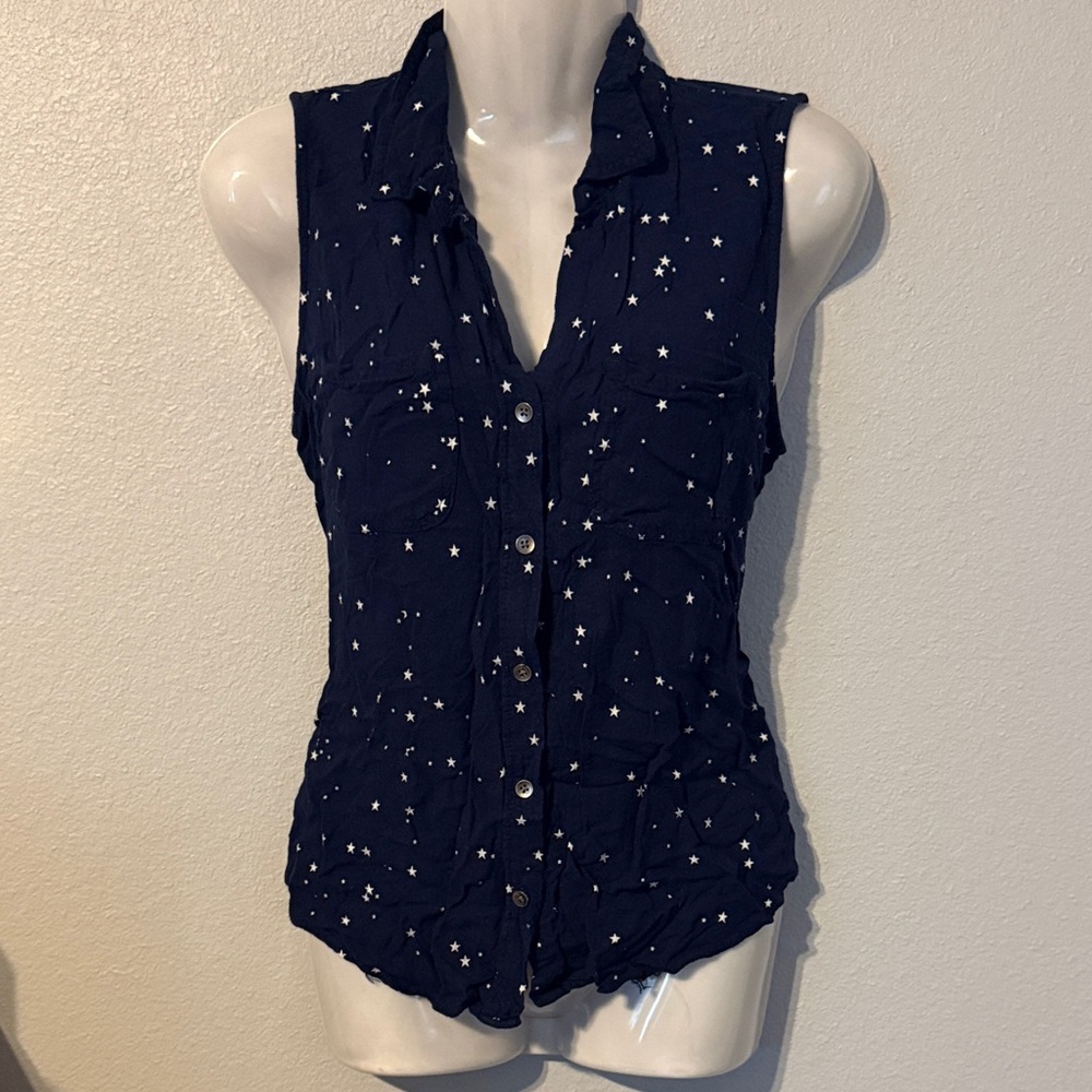 Sleeveless Navy Star Print Button-Front Top